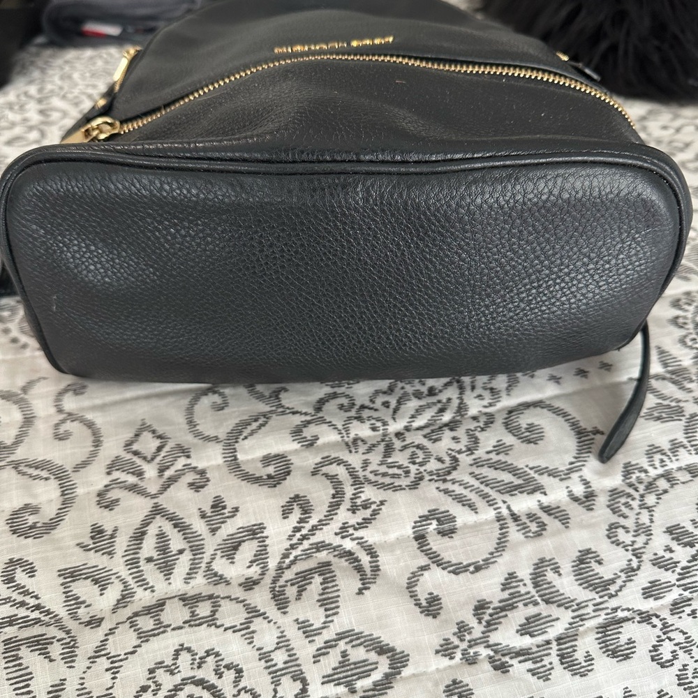 Michael Kors Black Leather Backpack with Gold Accents never used - Picture 2 of 4